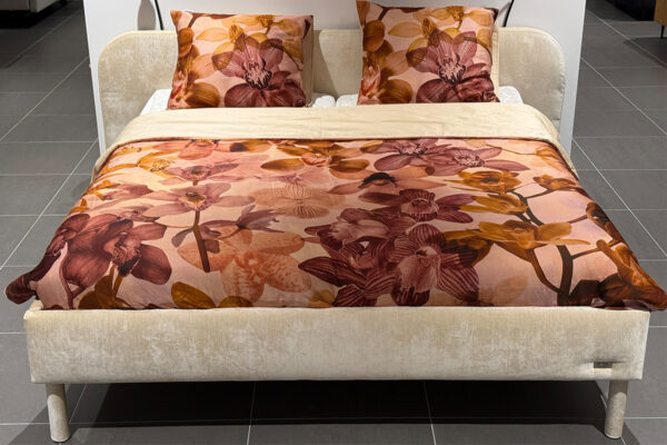 Showroommodel Ledikant Lotta 180x200